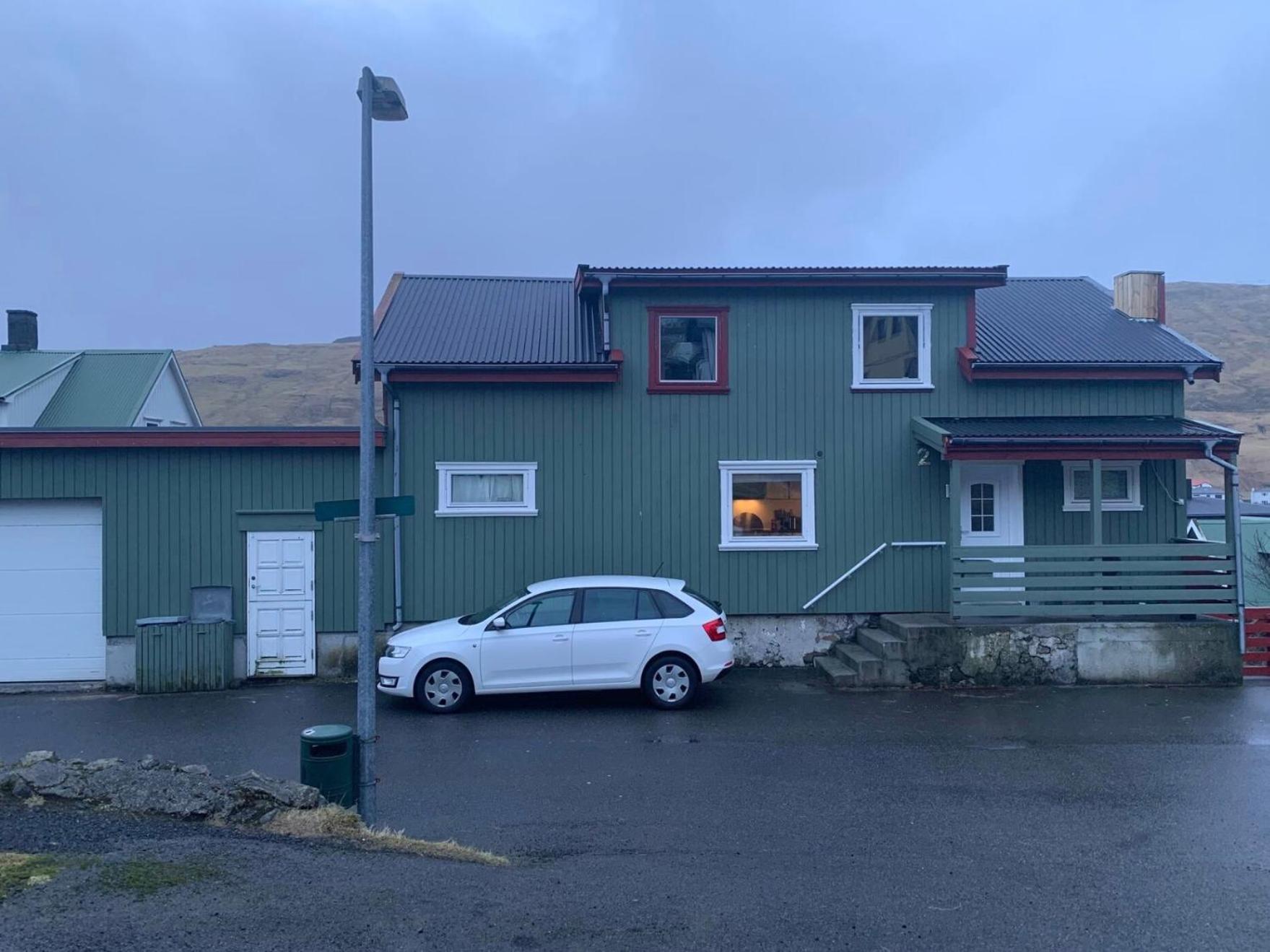 Peter'S Guesthouse Sandavágur 외부 사진